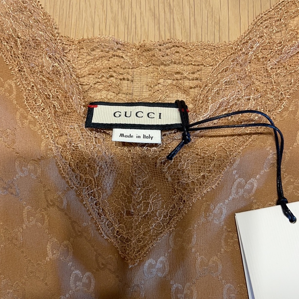 NWT Authentic Gucci silk set - Picture 6 of 16